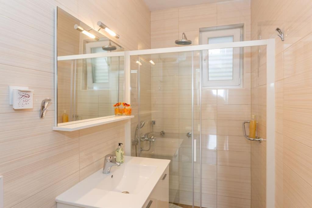 Charming View Old Town Ap, With Free Parking Apartment Dubrovnik Luaran gambar